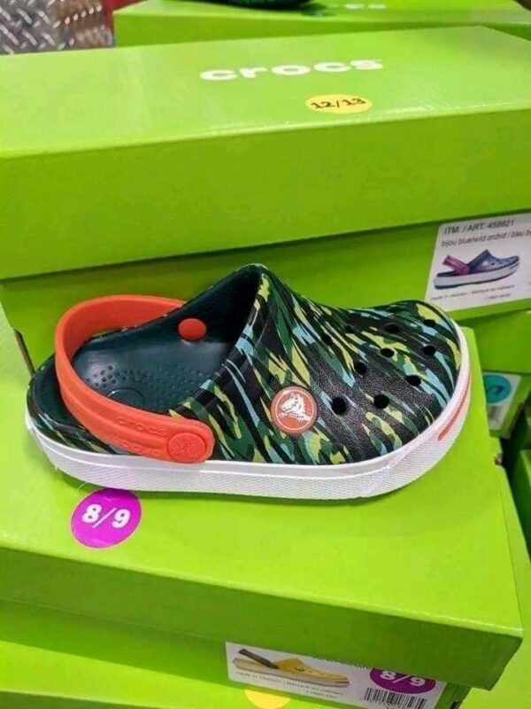 Crocs pallets