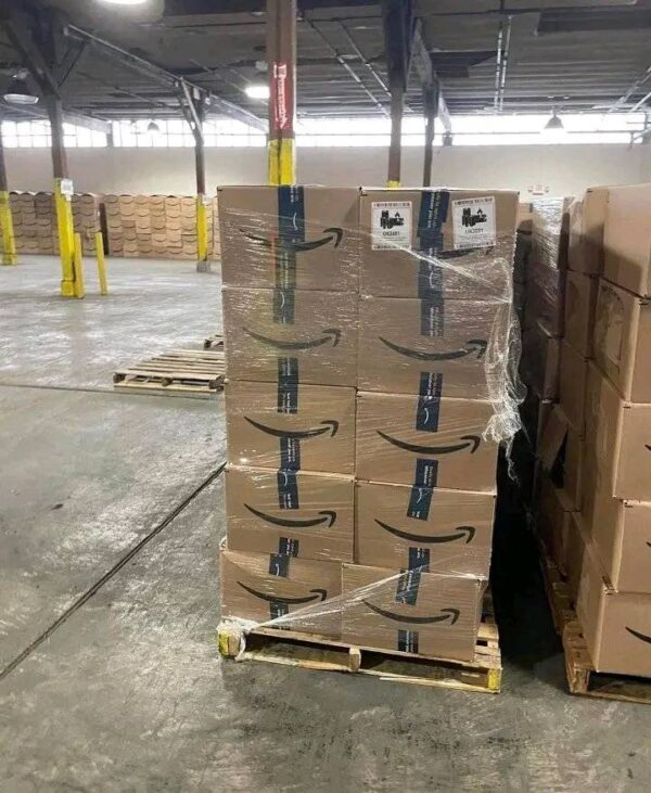 Mystery boxes pallets