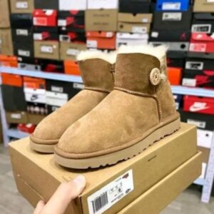 UGG Shoes Pallets Available