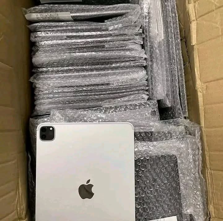 iPads Pallets Available - iPads Pallets Available